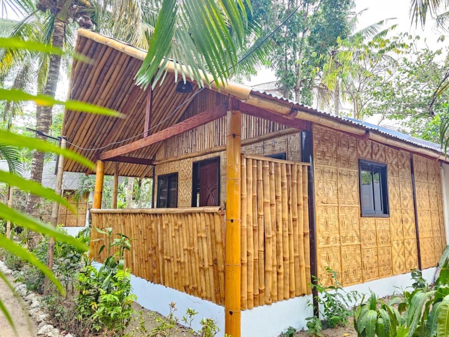 Big Bamboo Beach Resort Sipalay Exterior foto