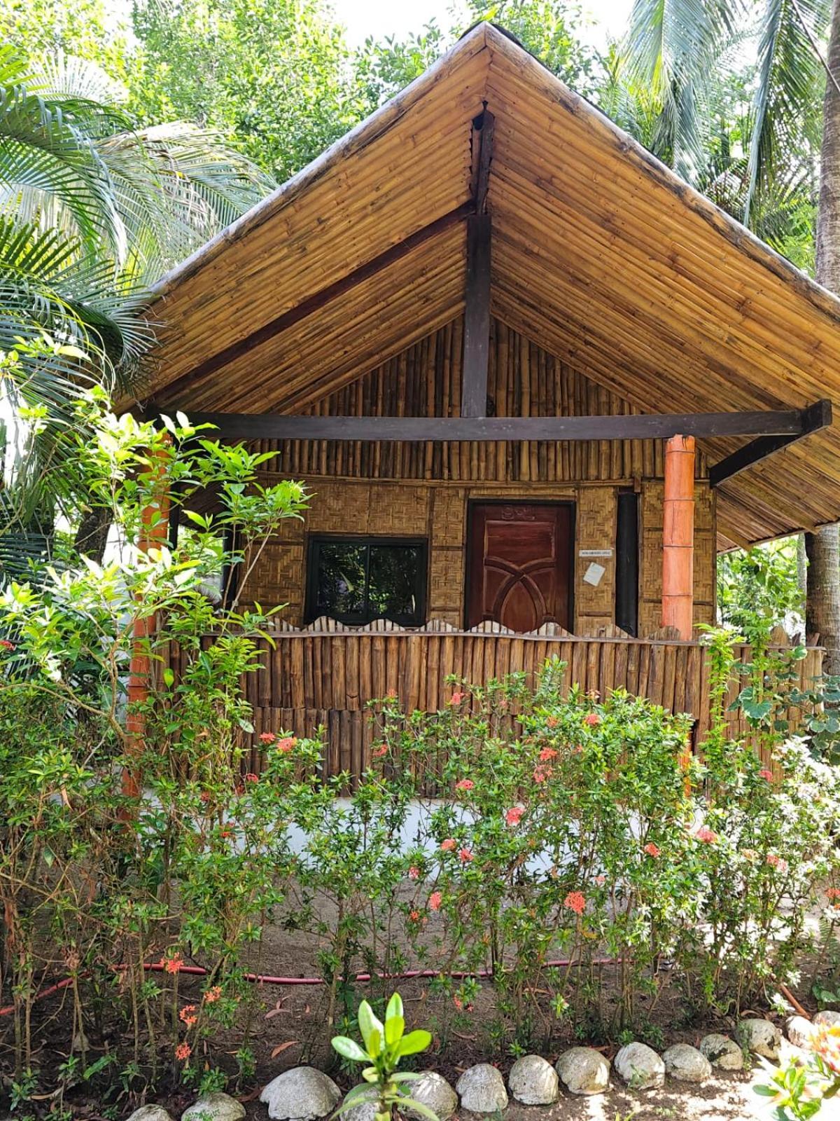 Big Bamboo Beach Resort Sipalay Exterior foto