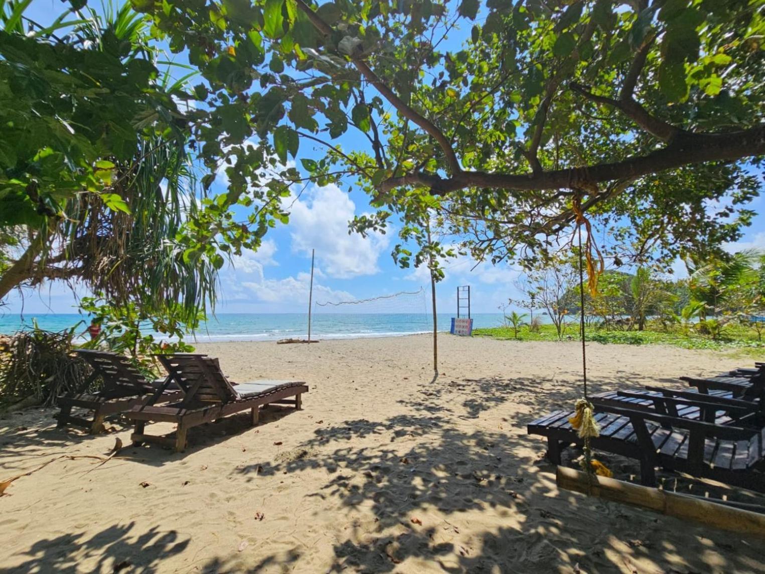 Big Bamboo Beach Resort Sipalay Exterior foto