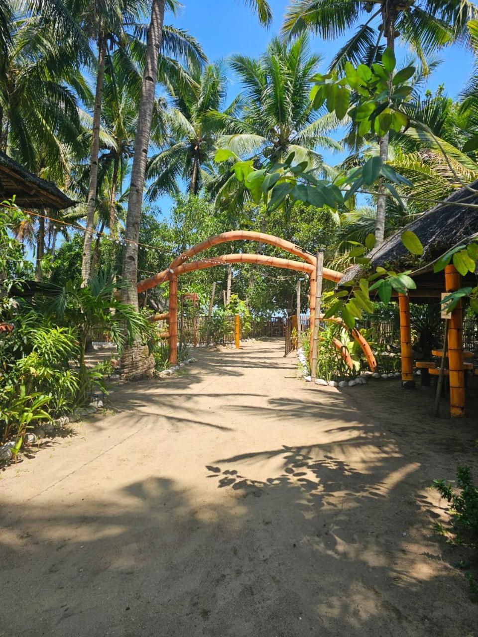 Big Bamboo Beach Resort Sipalay Exterior foto